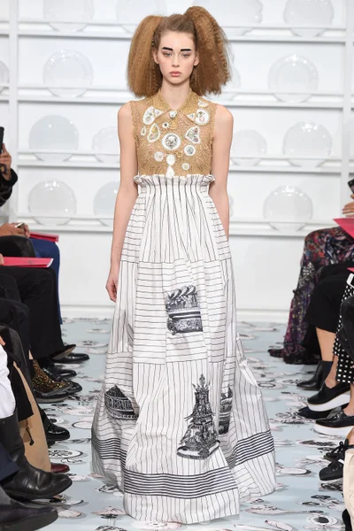 Look 11